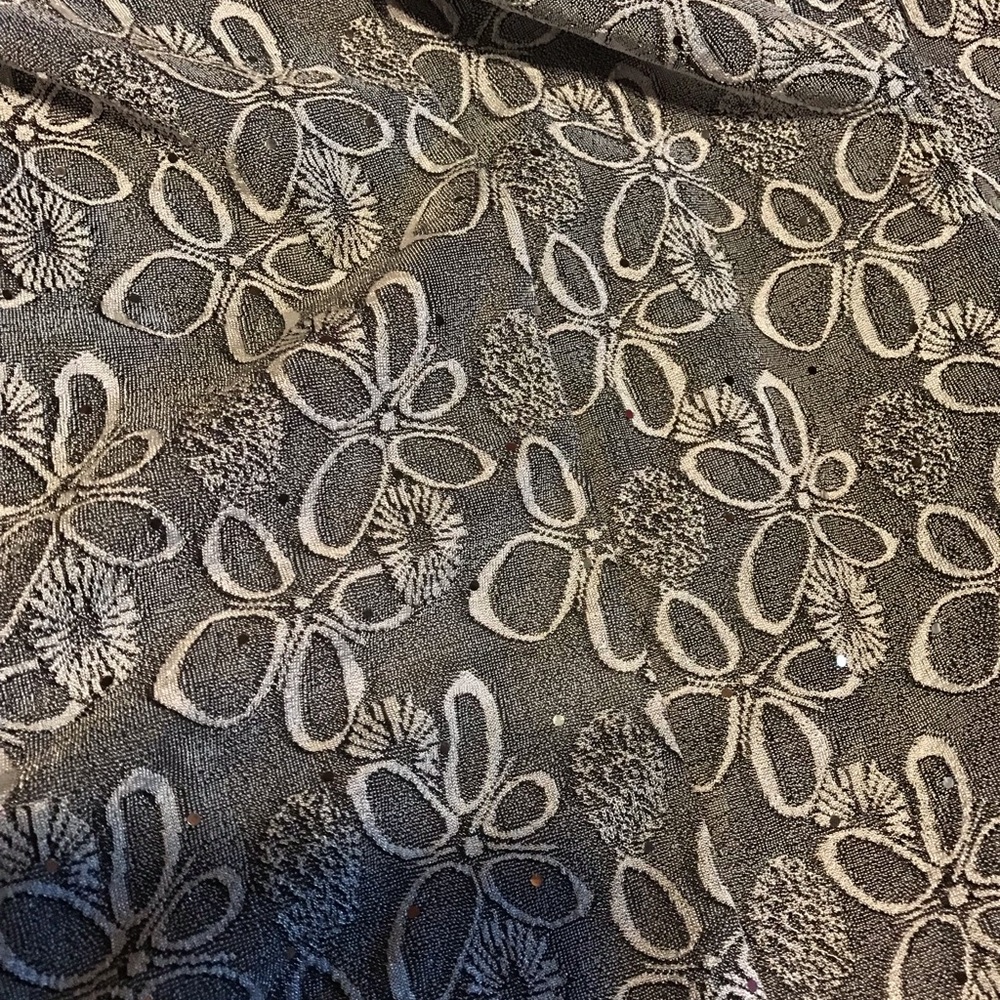 Chances R 2 in 1 Blouse - Picture 4 of 4